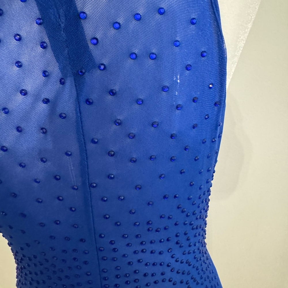 O/S stretchy material - Picture 3 of 4